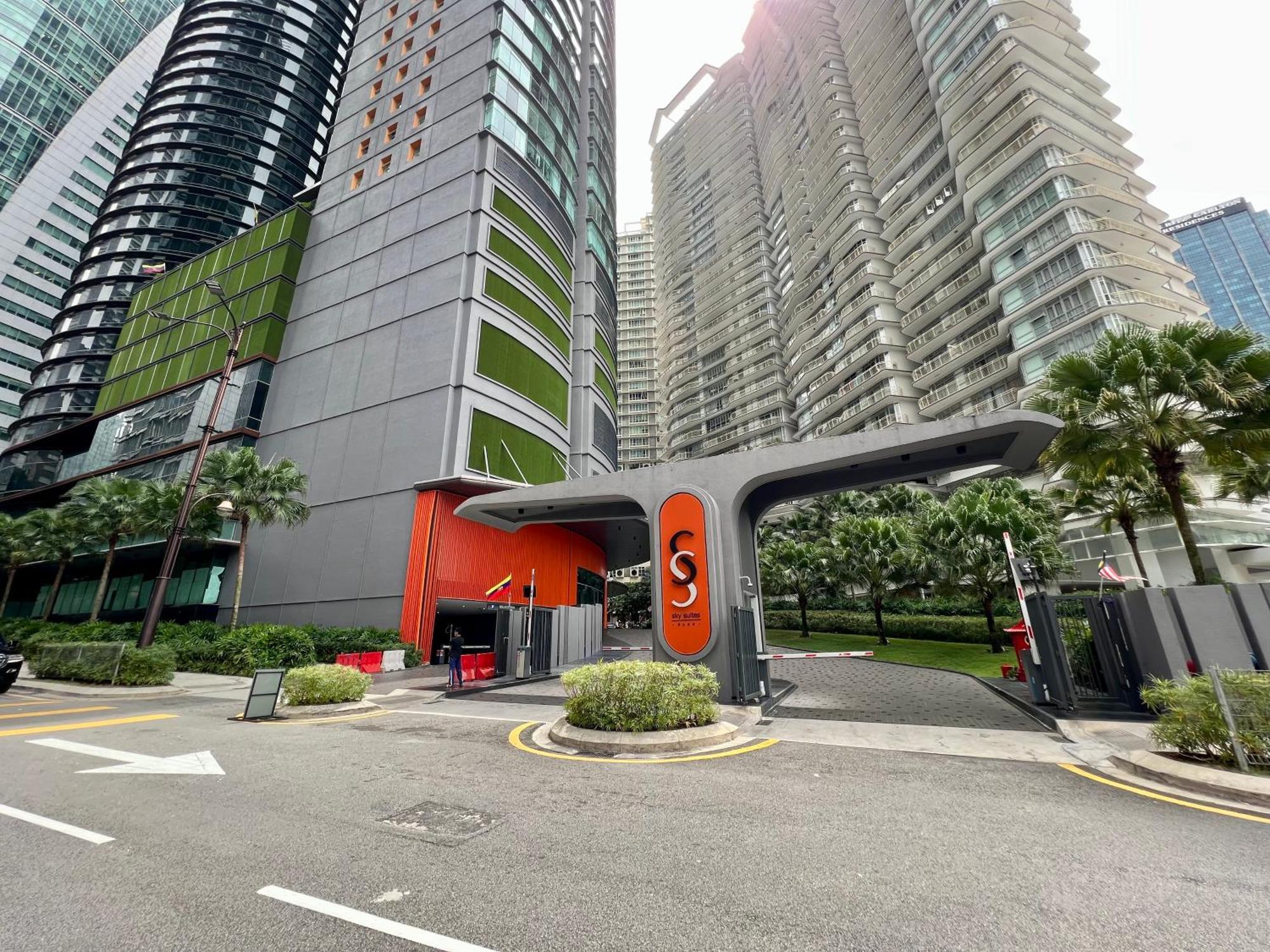 Sky Lovely 3br At Klcc Kuala Lumpur
